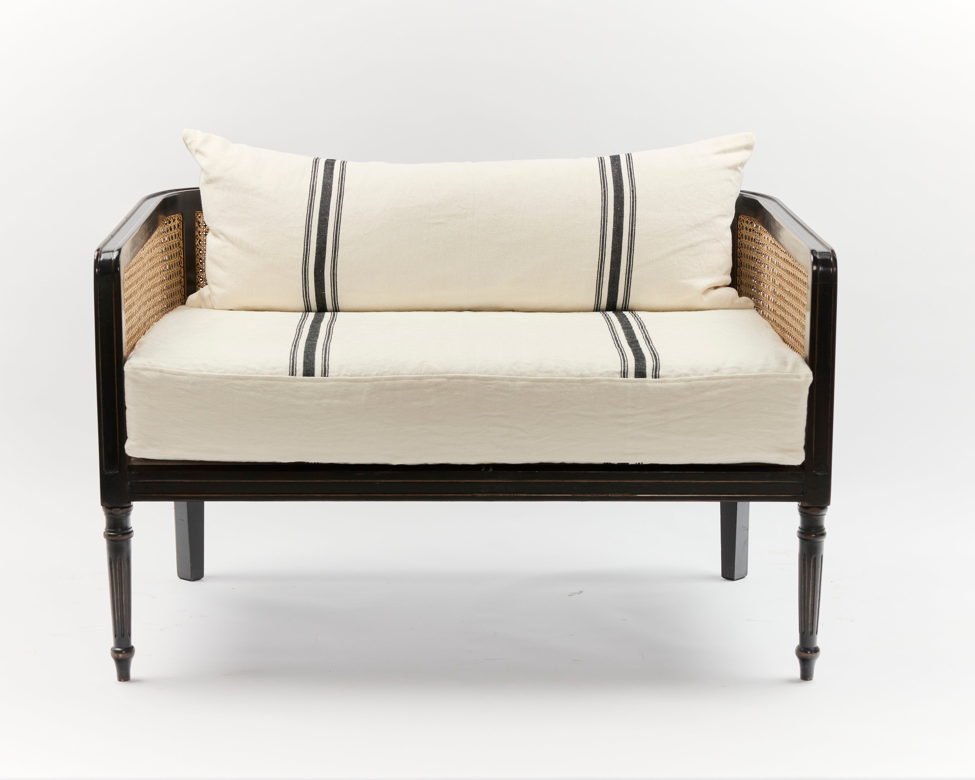 Sitial Tallado Simple Junco