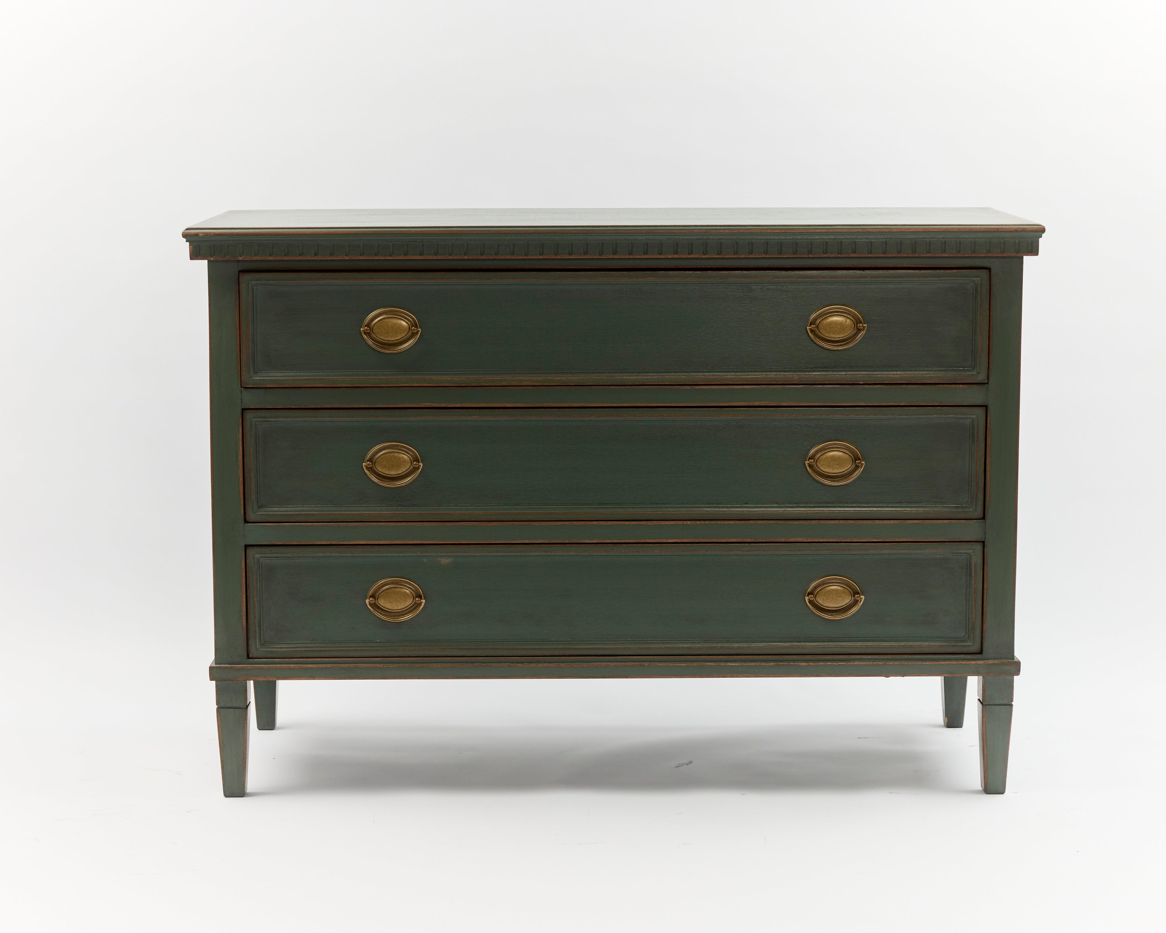 Mueble Tallado Arriba 3 cajones Verde