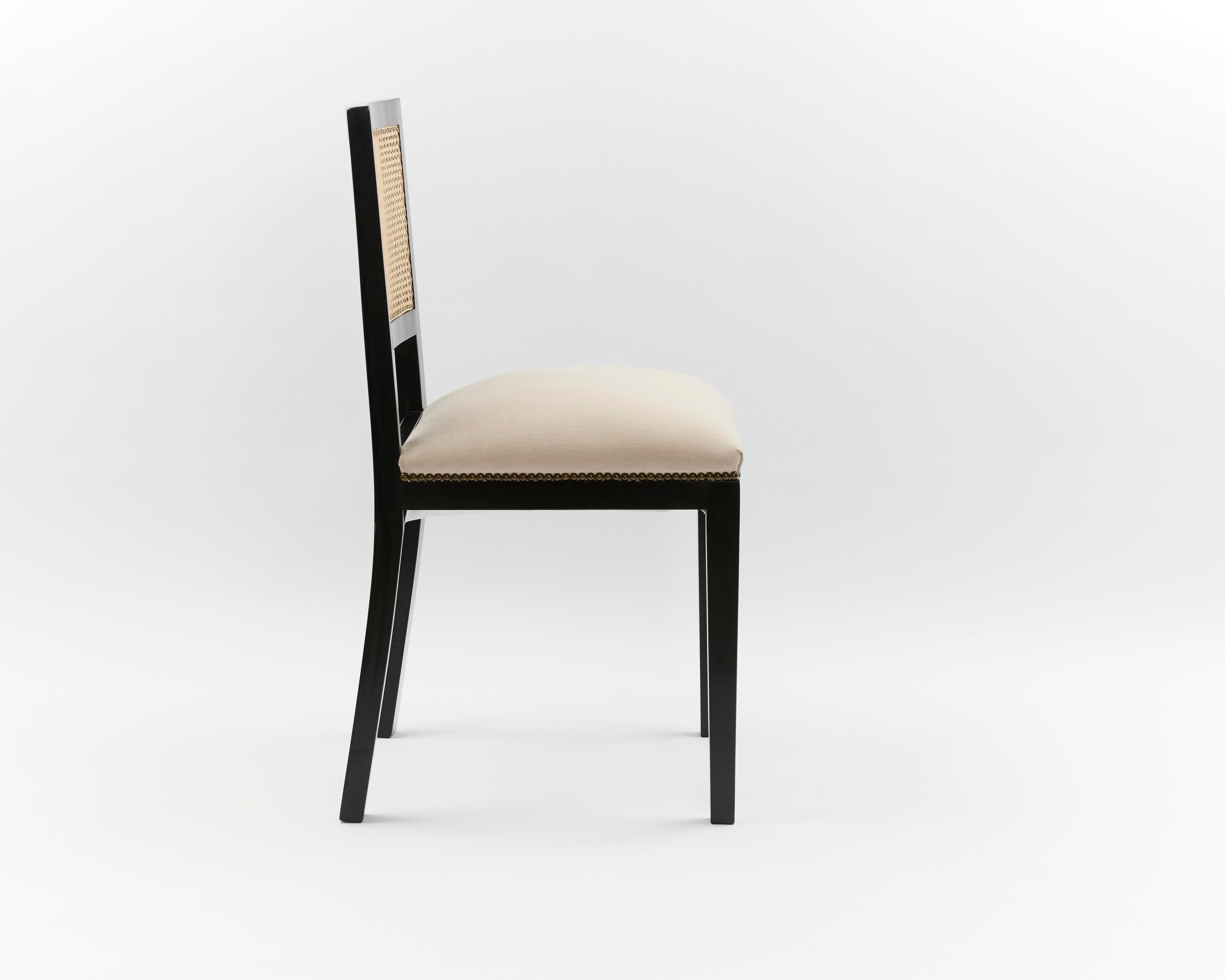 Silla Junco Recta Negra